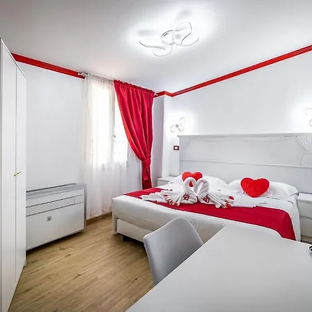Hotel Veneto Con Accesso Ztl 3*