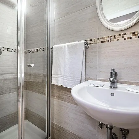 Veneto Con Accesso Ztl Hotel Florence